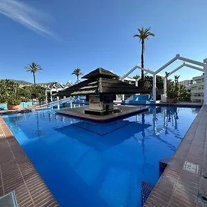  Apartamento Luxury Frontal Al Mar, Benalbeach España
